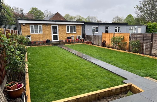 Mayfield House | Cosy Rooms within Family Home with shared facilities