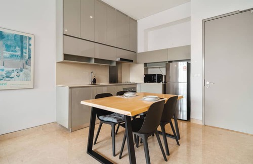 Pudu Apartment | 2-bedroom Suite with Twin Tower view at the living room