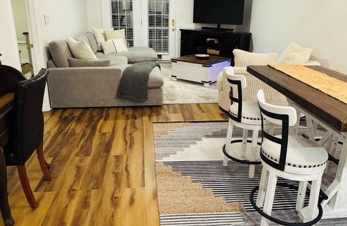 Aiken House | Cozy 2-bedroom upgraded townhome in Aiken S.C.