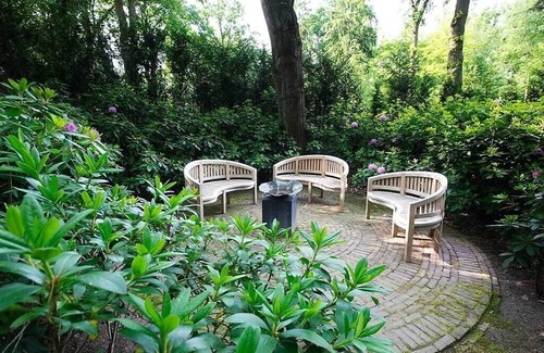 Nunspeet House | Dogs Allowed Unit Near Veluwe – Heated Pool Retreat