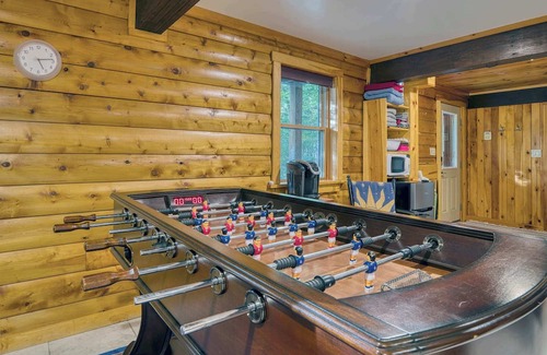 Blandford House | Tranquil Retreat 6-BRs Total in the Berkshires
