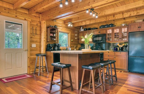 Blandford House | Tranquil Retreat 6-BRs Total in the Berkshires