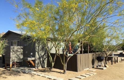 Joshua Tree Highlands Cabin | Cozy Luna Mesa cabin in serene Joshua Tree with WiFi, AC