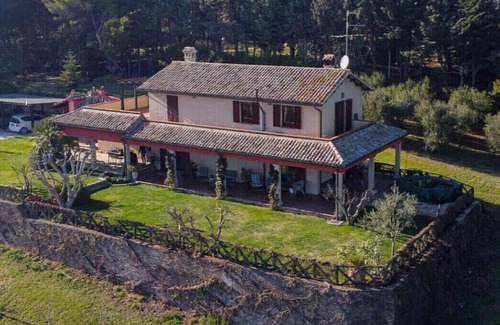 Potenza Picena Apartment | Charming Villa with Panoramic Pool in Le Marche
