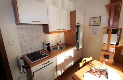 Tropolach Apartment | Apartment in Tröpolach near Nassfeld Gondola