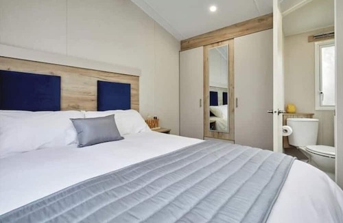 Letham Grange House | Fresh and Fun Linwood Holiday Home