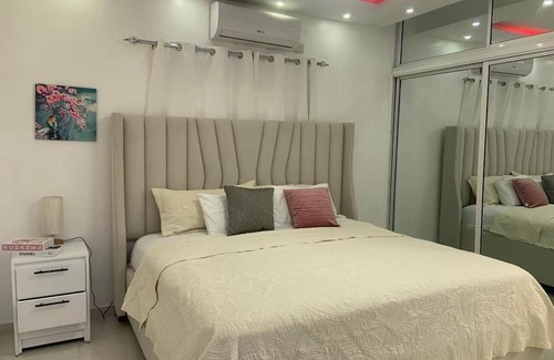 Bani Apartment | Charming Getaway in the Heart of Baní – Private Jacuzzi Included!