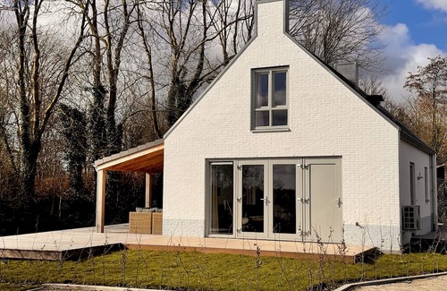 Sint Maarten House | Beautiful high-quality bungalow on one of the wheels on our park