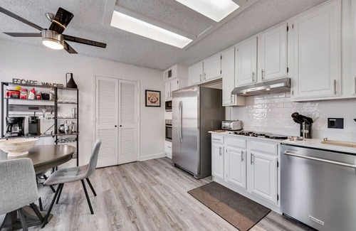 Euless House | Spacious 4BR/3BA | Modern Comforts Nr DFW Airport