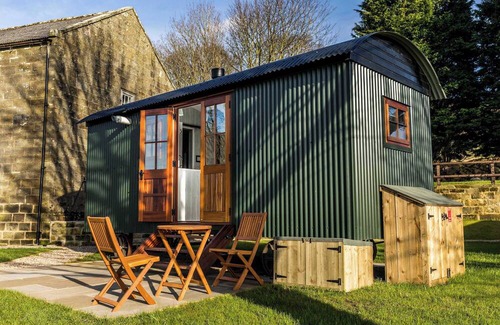 Great Fryup Dale Apartment | LetAway - Tawny Owl Shepherd's Hut, Westerdale nr Castleton, North Yorkshire