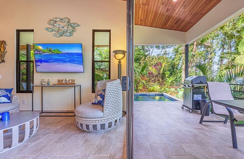 Ballena House | New House In The Jungle With Pool & Oceanview!