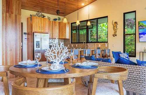 Ballena House | New House In The Jungle With Pool & Oceanview!