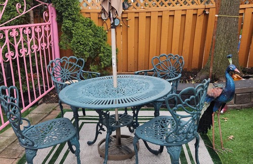 Brampton House | 25 minutes From YYZ Airport Luxurious 5 Bedrooms 3Bath Home with a POOL & WIFI