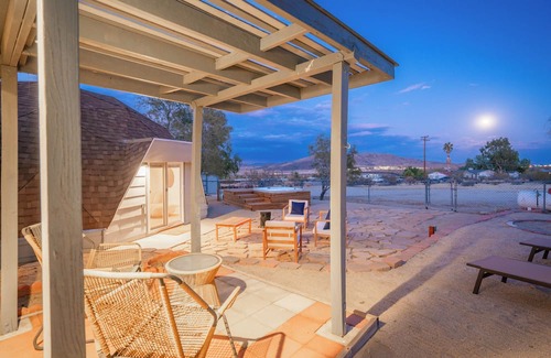 Panorama Heights House | Fire Pit - Spa - Near JTNP - Twin Domes in the Dez