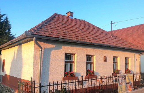 Holloko Cottage | Time travel in Hollókő! Wonderful experiences await you!