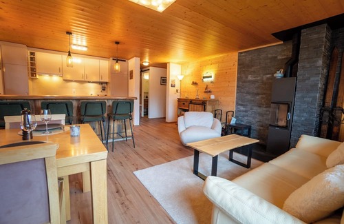 Barboleusaz Apartment | The apartment is located on Place de la Barboleuse in Gryon, close to all shops, the train station,