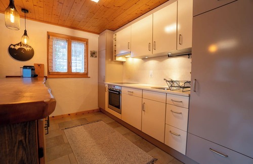 Barboleusaz Apartment | The apartment is located on Place de la Barboleuse in Gryon, close to all shops, the train station,