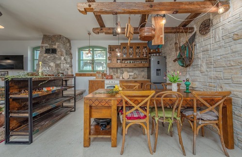 Visocane House | 3-bedroom traditional stone house in charming Visočane with WiFi, AC. Book now