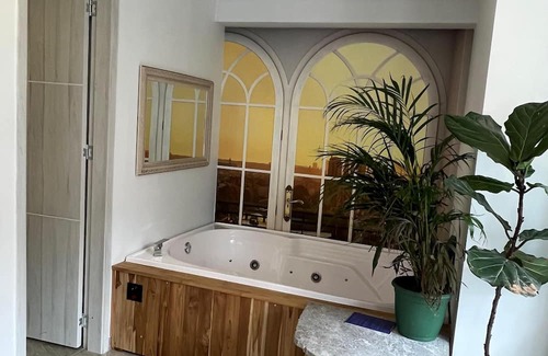 Antiguo Country Apartment | Luxury lodging with Jacuzzi in the city of Bogota.