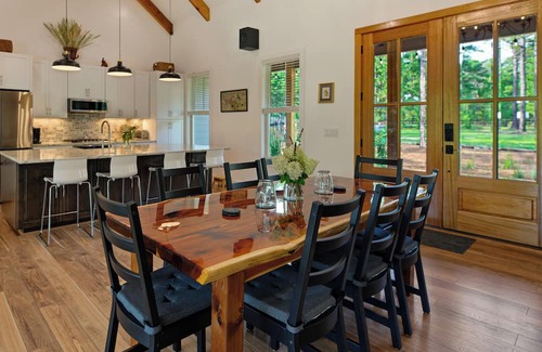 Vass House | Golf or Gallop! Pinehurst-Southern Pines area, near dining and shops!