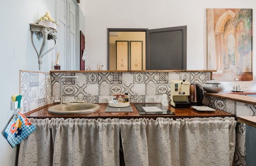Sambuca di Sicilia Apartment | Apartment 'Ajman House' with Mountain View, Private Terrace and Air Conditioning