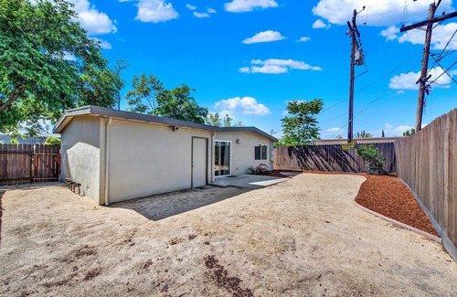 Davis House | Charming 3-bedroom house with AC, WiFi near downtown Davis