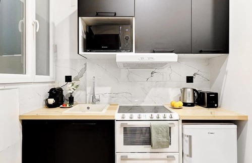 Porte-Dauphine Apartment | Suite Léo – Studio Cosy au Cœur du 16e