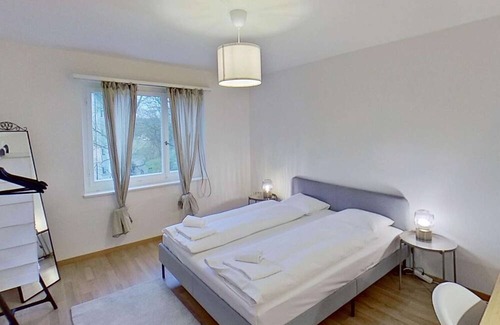Seebach Apartment | Basic 3BR Flat with Balcony in Zurich