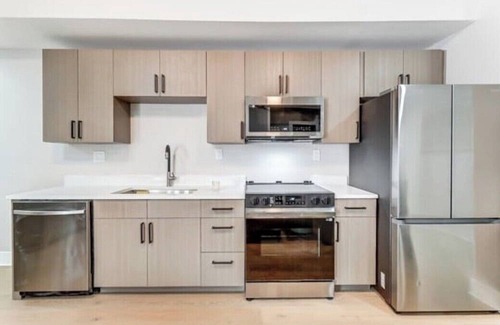 CUF Apartment | Little Mac- Brand New Modern Stay
