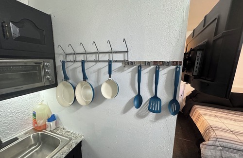 Goldenrod Apartment | Cozy studio with AC and WiFi in charming Winter Park
