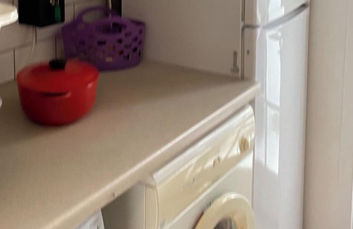 Pludual House | Cosy 3-Bed Retreat -Garden, Play Area, Bbq & Beach