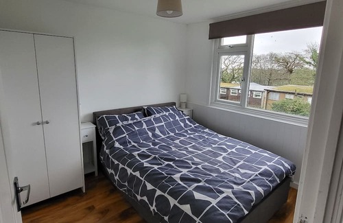 Kilkhampton Cabin | Bright and spacious 2 bedroom holiday lodge. Free wi-fi and pet friendly!