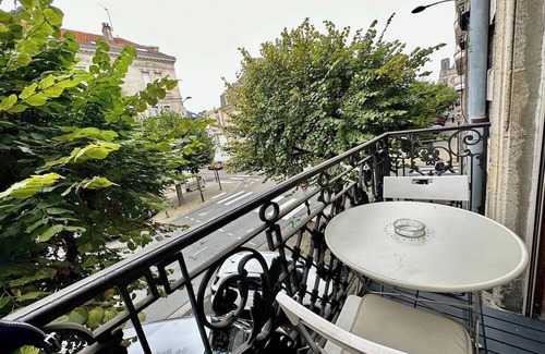 Hincmar Apartment | Libergier 1D - Balcon et vue cathédrale! Hyper centre !
