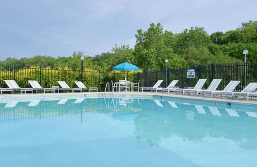 Indianapolis Apartment | Barsala l Spacious 2BD Apartments w/Resort-Like Amenities