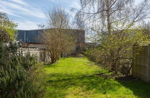 Frampton on Severn House | Pass the Keys | Central 3 Bed House in Stratford Upon Avon