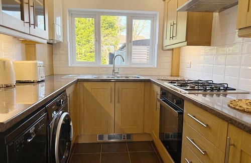 Chester House | The Family Holiday In Chester: Parking and Garden