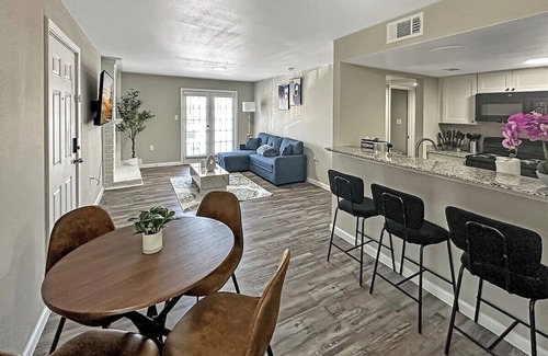 Addison Apartment | 2102 · DFW cozy Apt, Free Parking/WI-FI, Pool & Gym