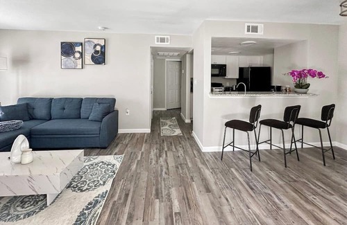 Addison Apartment | 2102 · DFW cozy Apt, Free Parking/WI-FI, Pool & Gym