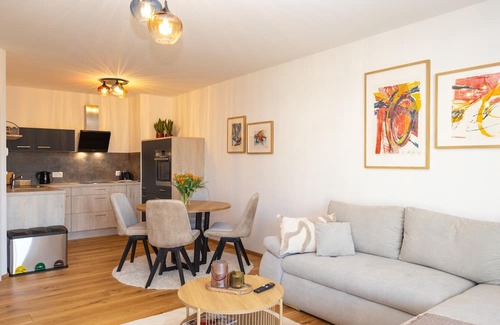 Ledenitzen Apartment | Modern, new vacation apartment with mountain views, not far from idyllic Lake Faak