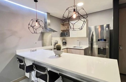 El Castillo Apartment | El Poblado near Provenza, cool apartment with swimming pool and sharing areas.