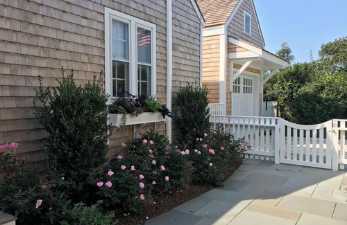 Nantucket House | Luxurious 7-bedroom house with stunning views and infinity pool