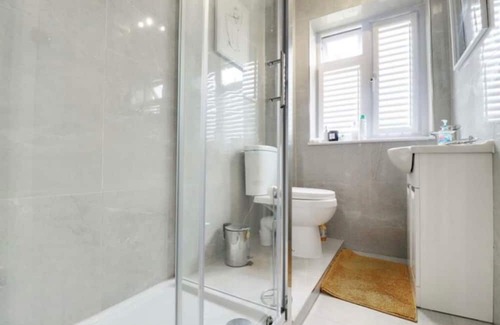 Chelmsford Apartment | Modern apartment in Melbourne Long Stays Welcome