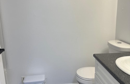 Prince George House | 2bedroom, 2bed day light Suite in a good and secured neighborhood.