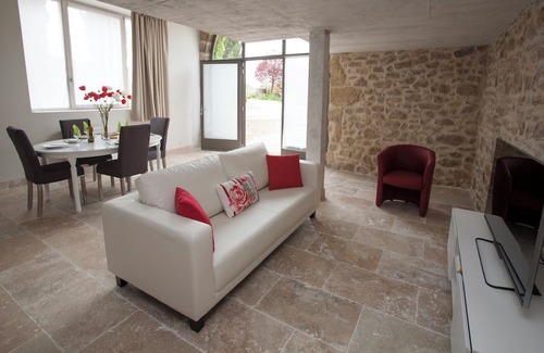 Montagnac Villa | Experience the art of well-being in a refined, soothing setting, ideal for families.