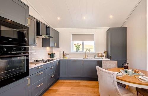 Sandyhills House | Hazel Lodge At Bengairn