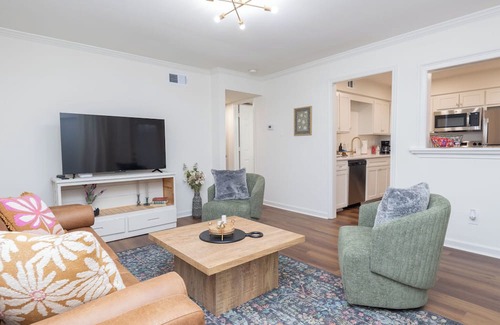 Oxford Condo | Newly renovated 2 bedroom Condo in Oxford near the Square and Ole Miss campus