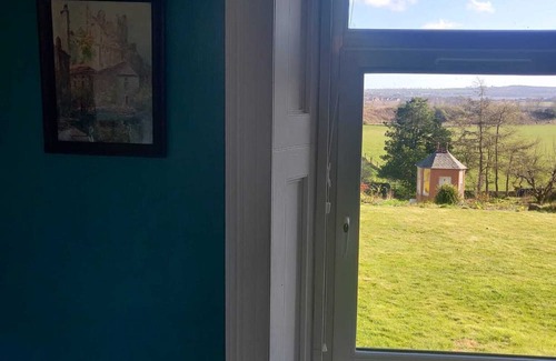 Montrose Apartment | Beautiful period property with amazing views, spacious rooms and a large garden.