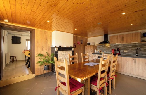 Sivry-Rance House | 3 épis gîte in the heart of nature, with playroom, ideal for families