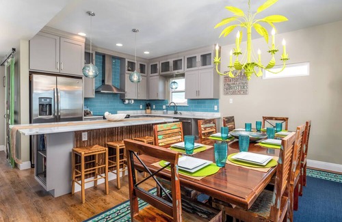 Royal Lagoons House | 5 Bedroom Home on Laffite Bay! Short walk to the beach!