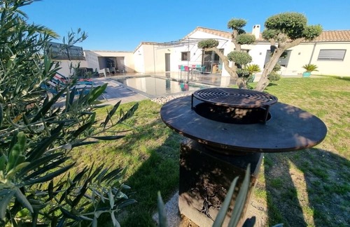 Saint-Julien-de-Peyrolas Villa | Magnificent contemporary villa at the gateway to Ardèche and Provence